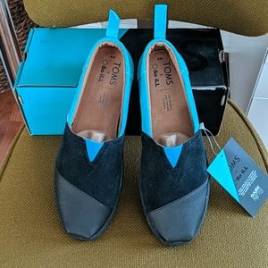 TOMS x So iLL Dark Matter Shoes